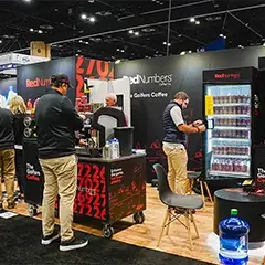Food and beverage station attracting trade show attendees