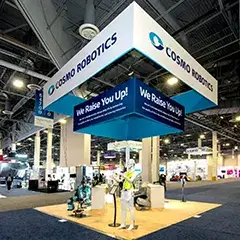 Cosmo Robotics 20×30 exhibit at CES with integrated booth technology