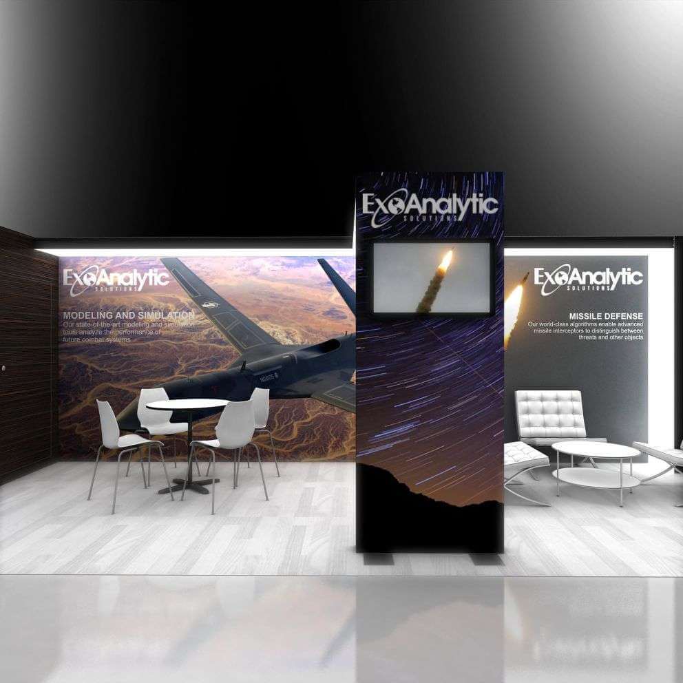 10x30 booth rental RLU1030 08 - image4